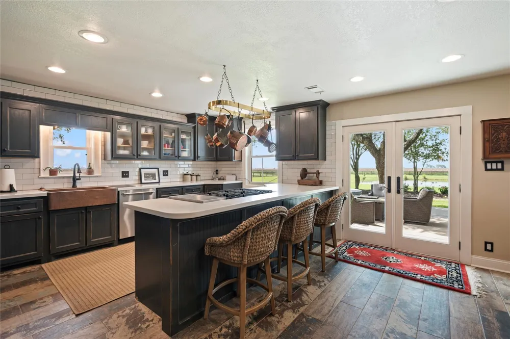 8711 County Road 403 El Campo, TX 77437