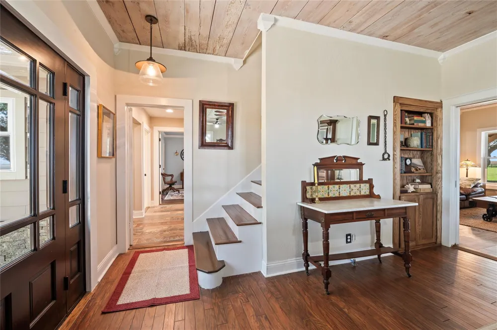 8711 County Road 403 El Campo, TX 77437