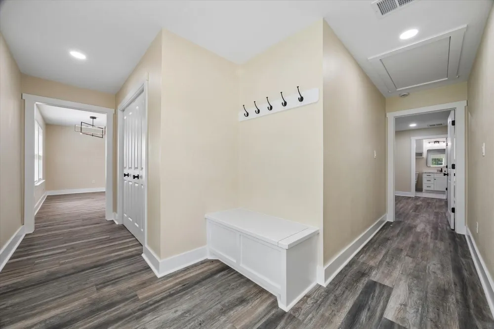 1190 County Road 146 Alvin, TX 77511