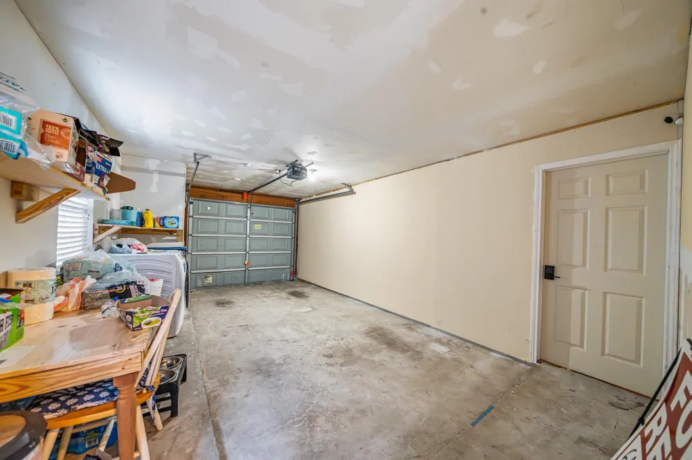 4401 Holt Street Bellaire, TX 77401