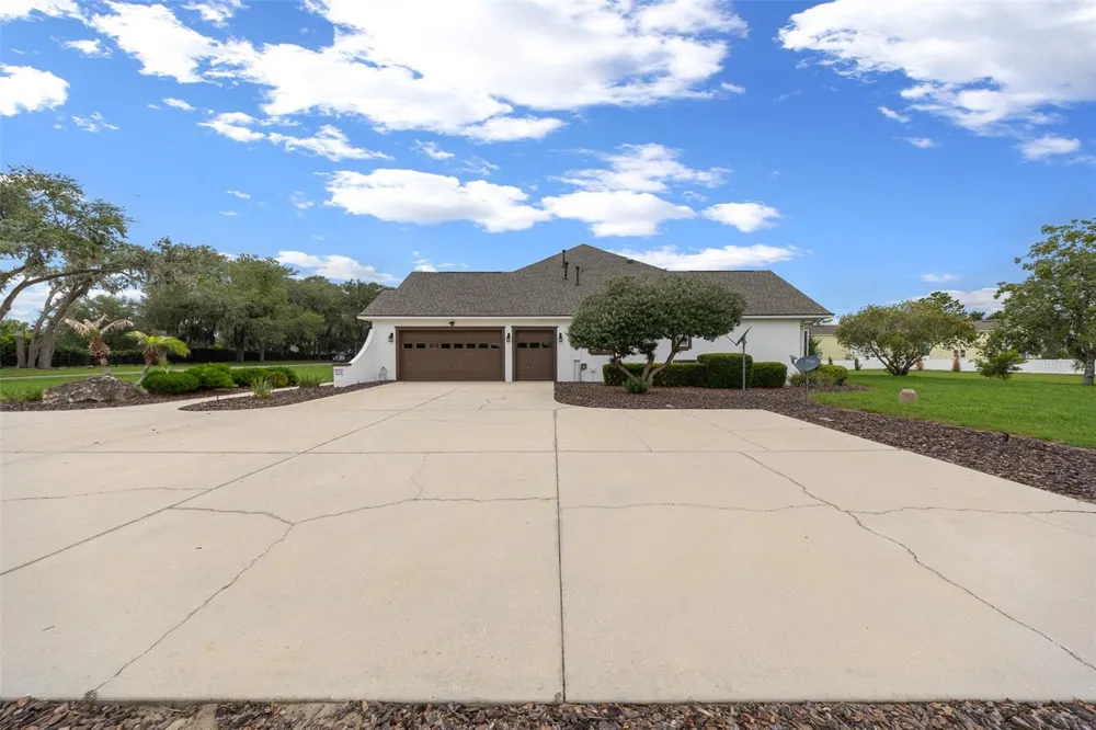 5092 NE 81ST BOULEVARD Wildwood, FL 34785