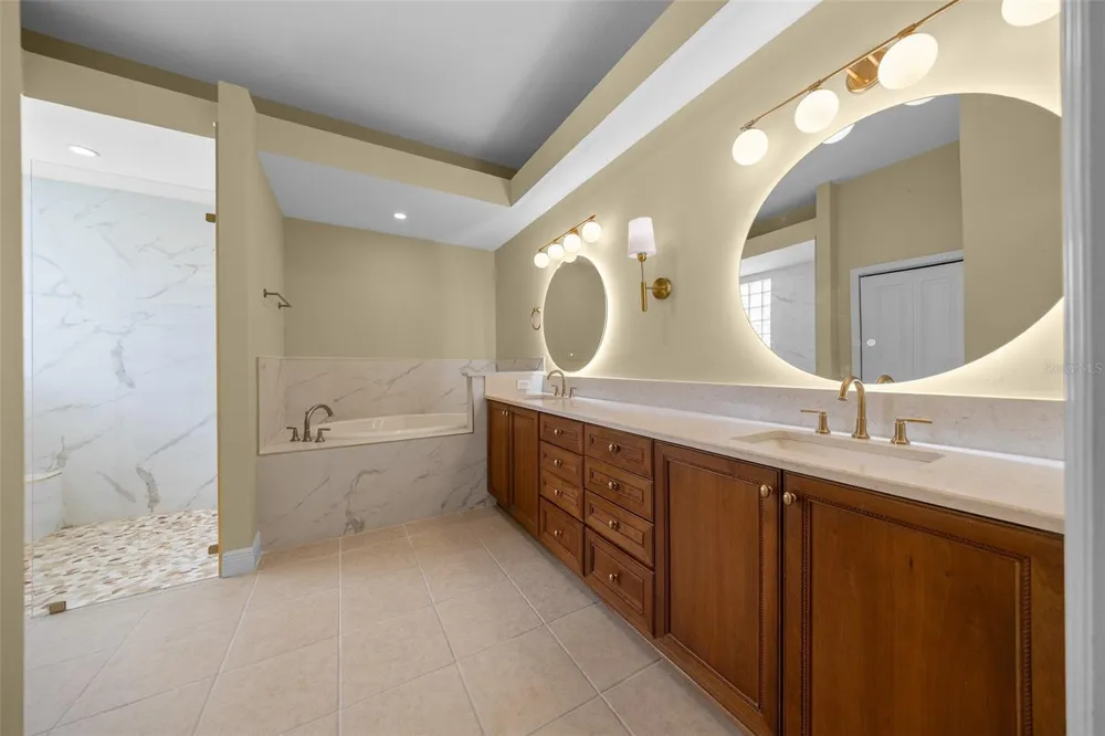 5092 NE 81ST BOULEVARD Wildwood, FL 34785