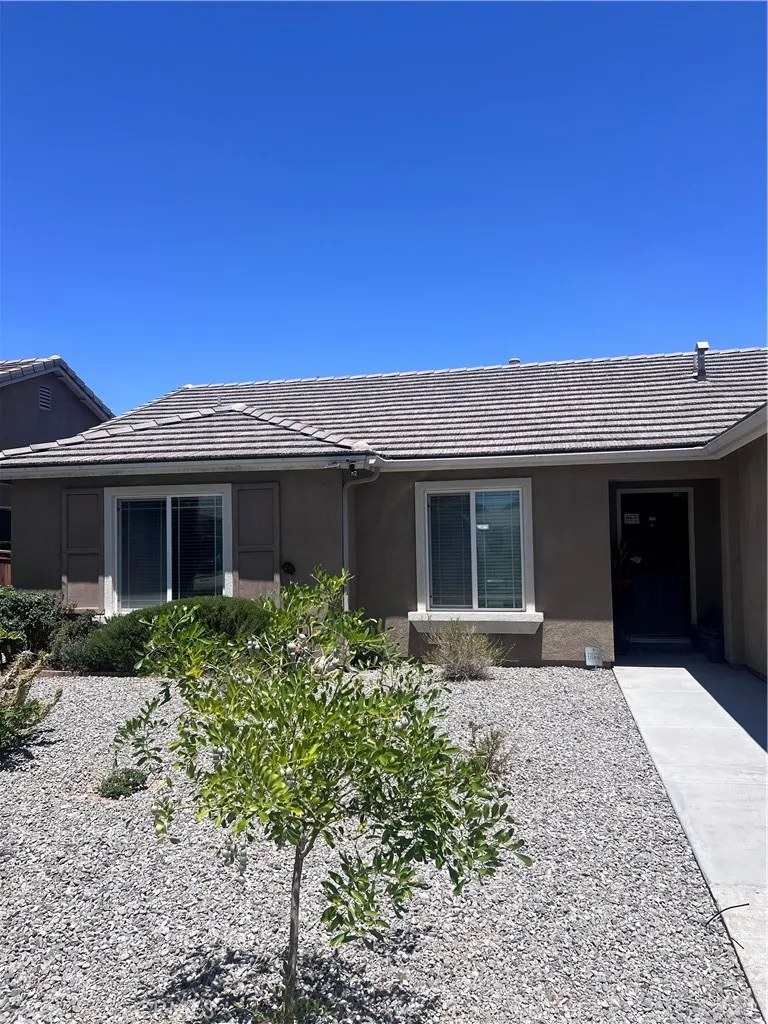 14416 Tawney Ridge Ln Victorville, CA 92394