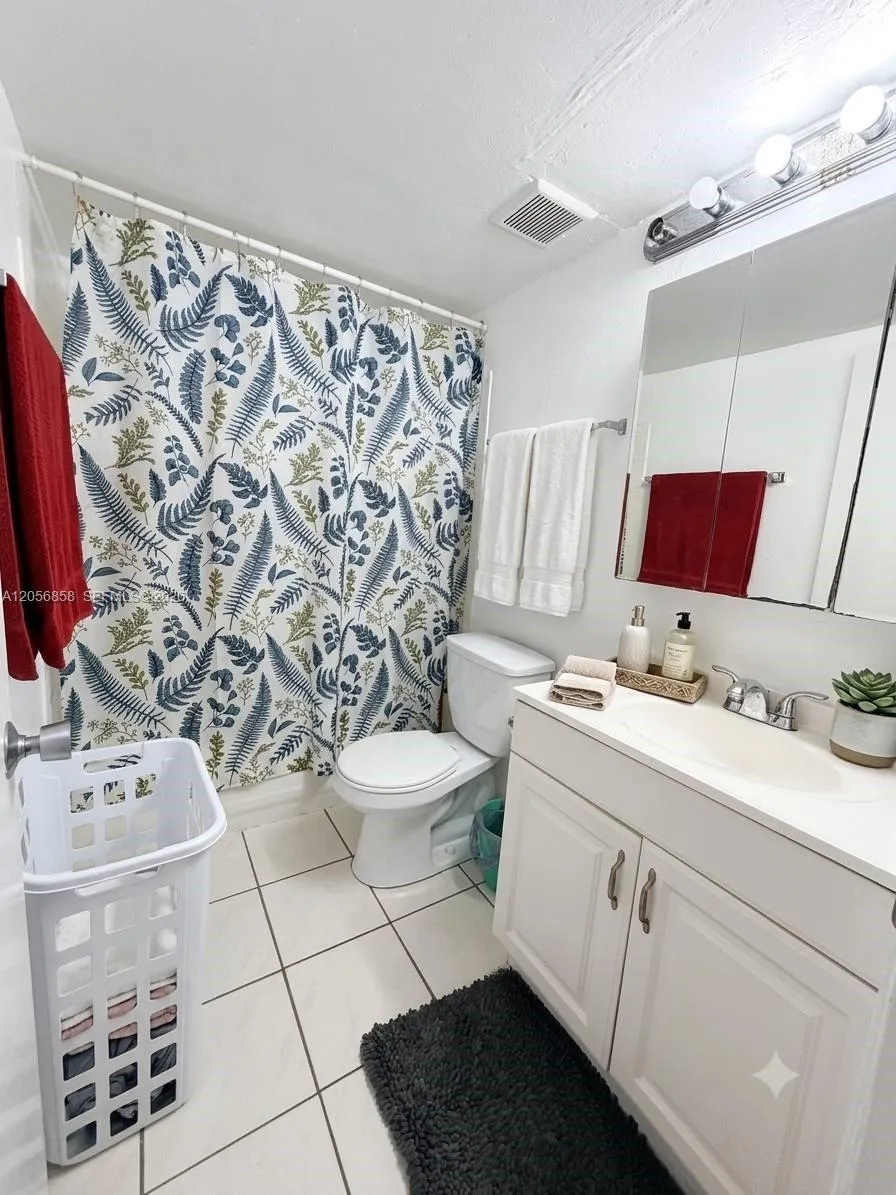 5775 W 20th Ave #308 Hialeah, FL 33012