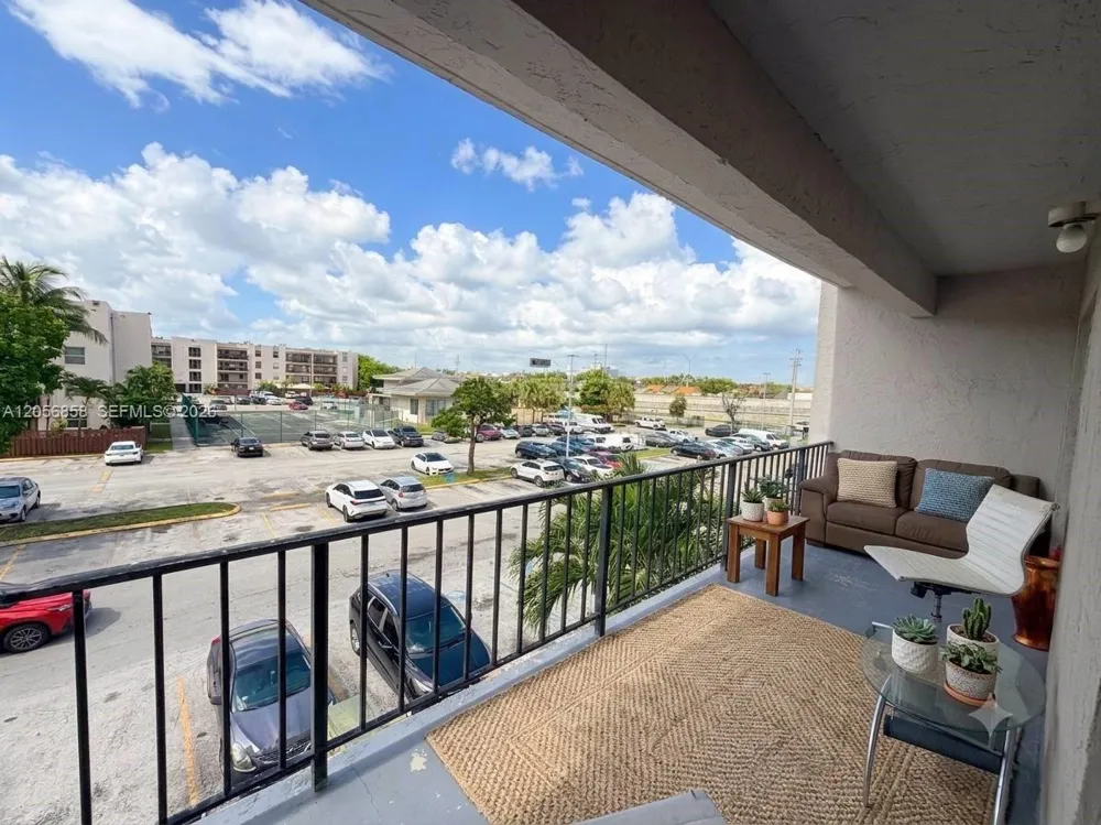 5775 W 20th Ave #308 Hialeah, FL 33012