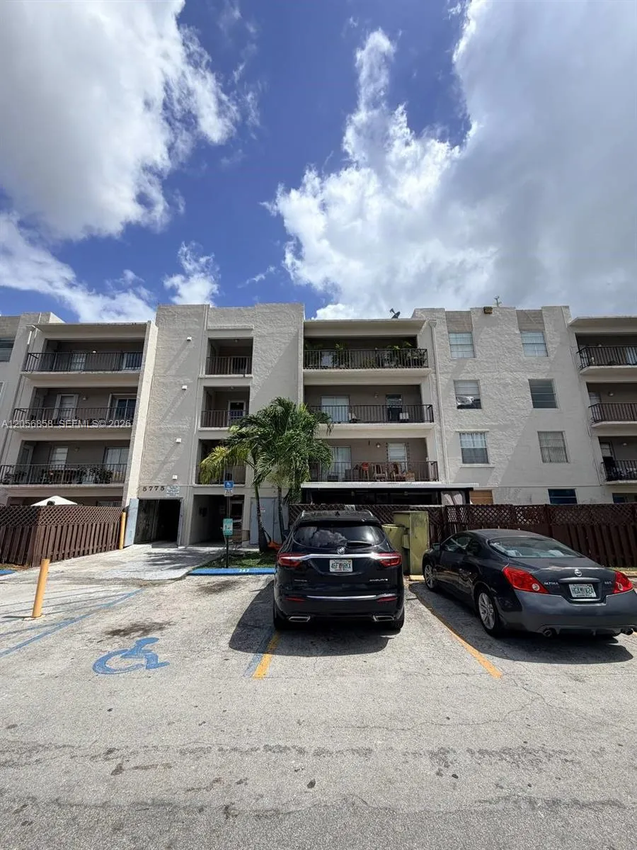 5775 W 20th Ave #308 Hialeah, FL 33012