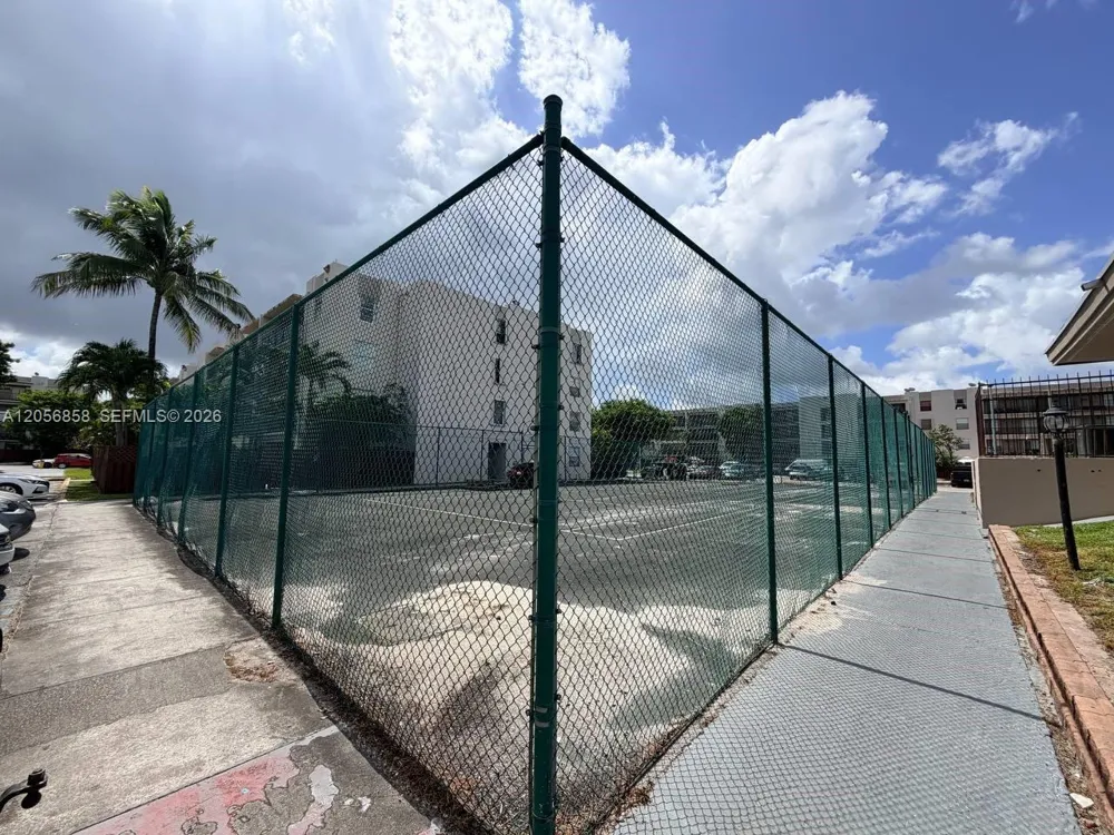 5775 W 20th Ave #308 Hialeah, FL 33012