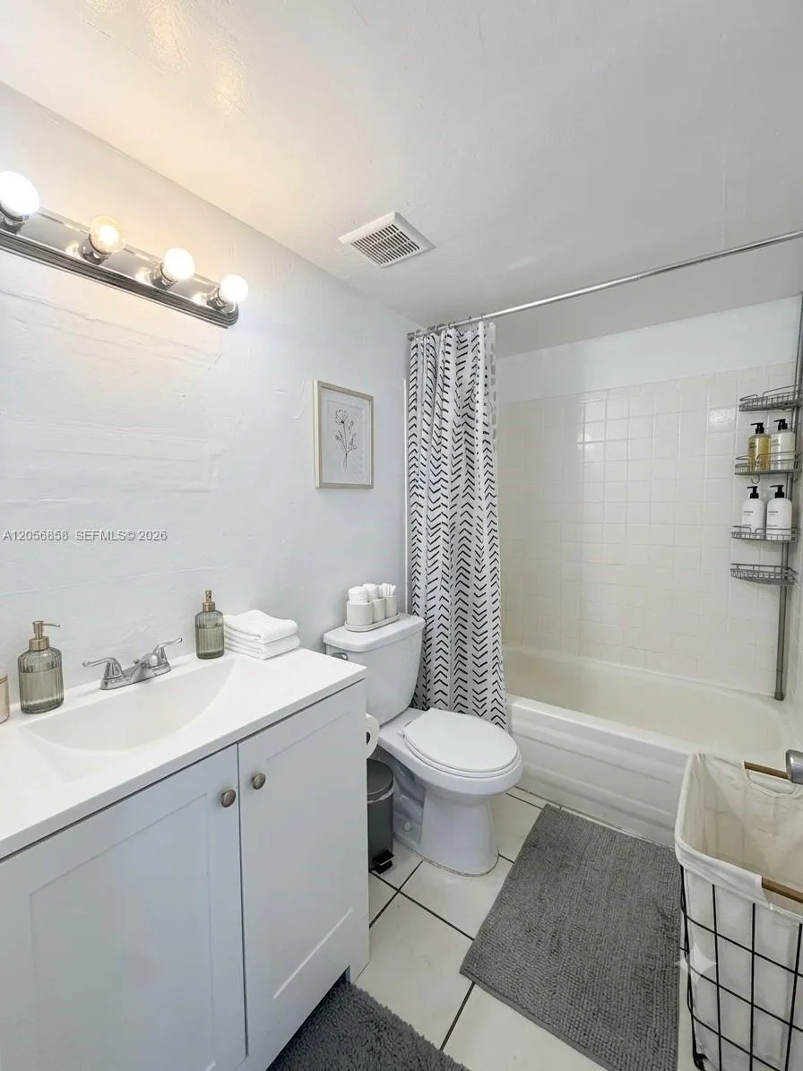 5775 W 20th Ave #308 Hialeah, FL 33012