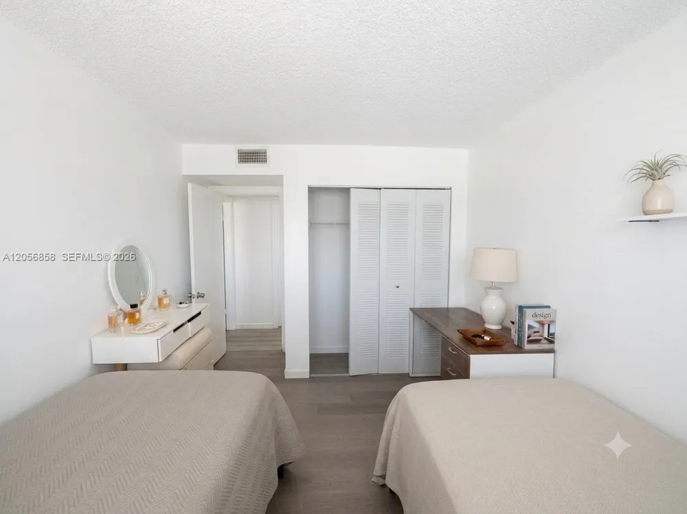 5775 W 20th Ave #308 Hialeah, FL 33012