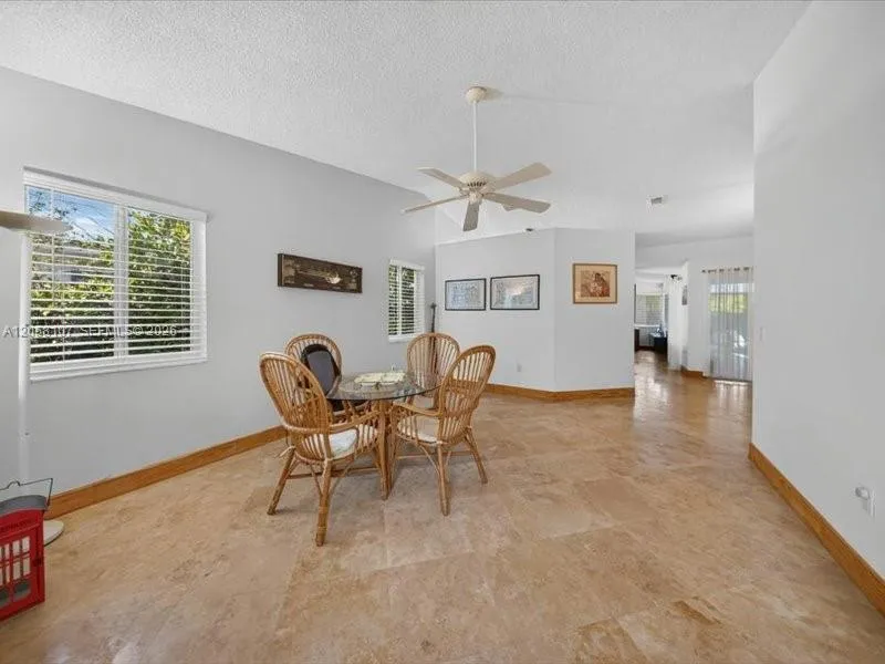 8514 SW 209th Ln Cutler Bay, FL 33189