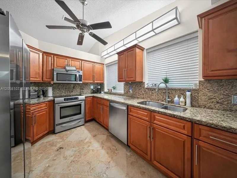 8514 SW 209th Ln Cutler Bay, FL 33189