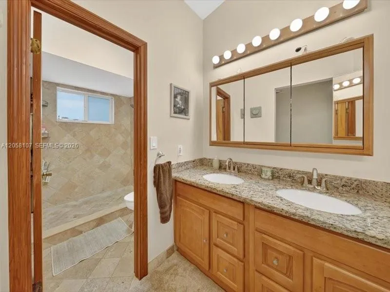 8514 SW 209th Ln Cutler Bay, FL 33189