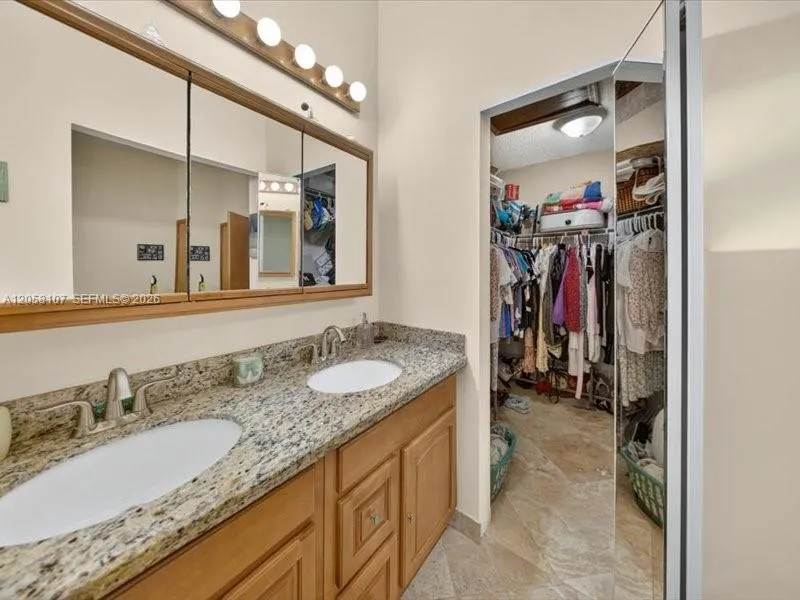 8514 SW 209th Ln Cutler Bay, FL 33189