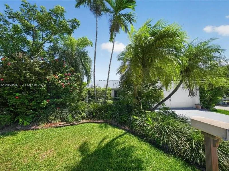8514 SW 209th Ln Cutler Bay, FL 33189