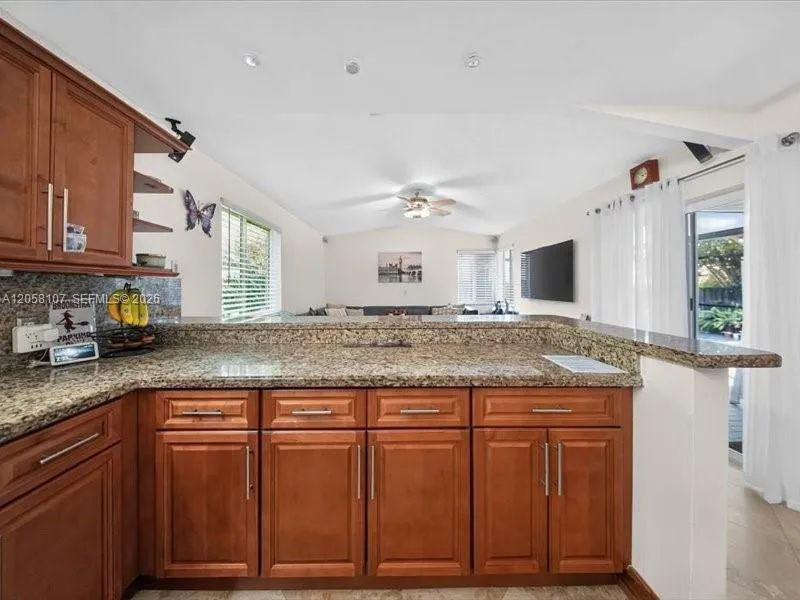 8514 SW 209th Ln Cutler Bay, FL 33189