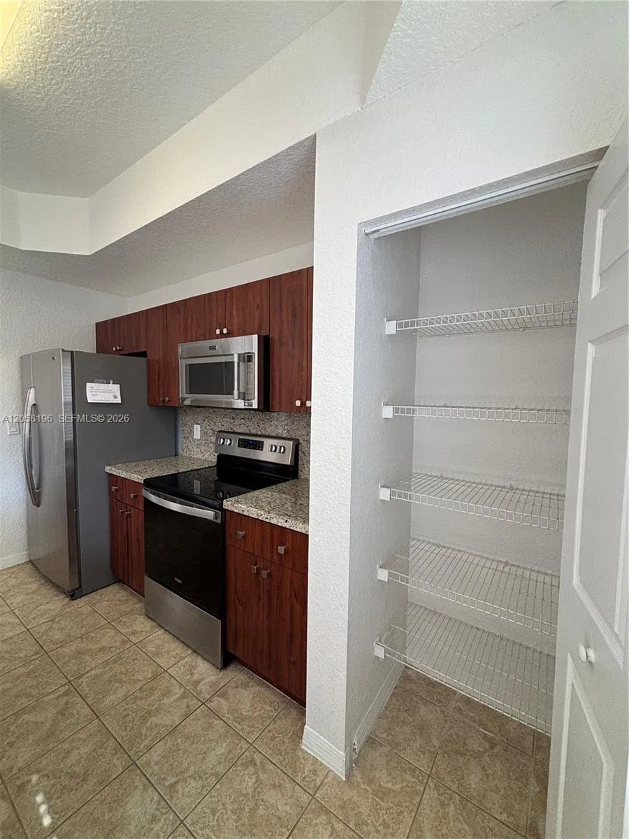 4931 Harbor Isles Dr #203 Dania Beach, FL 33312