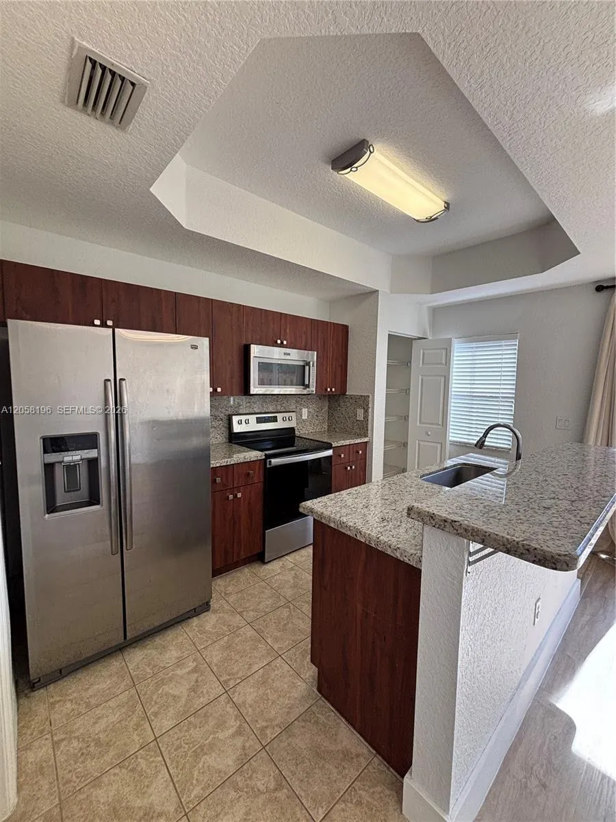 4931 Harbor Isles Dr #203 Dania Beach, FL 33312