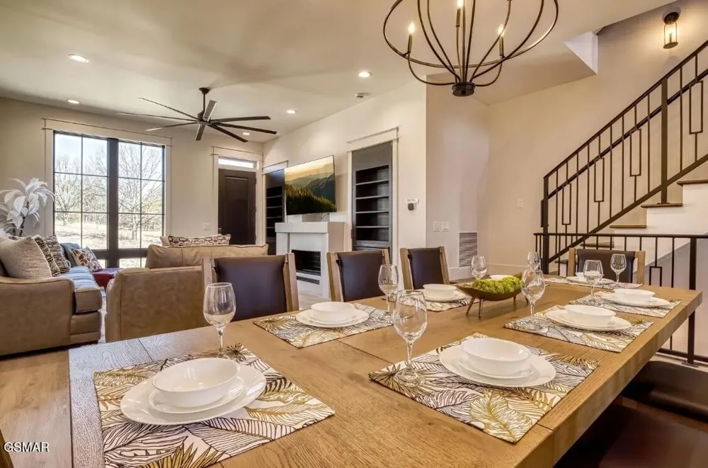 208 Granite Drive Sevierville, TN 37876
