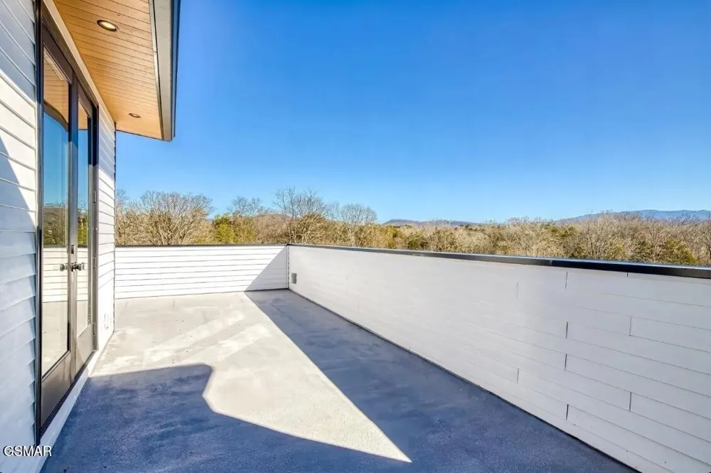 210 Granite Drive Sevierville, TN 37876