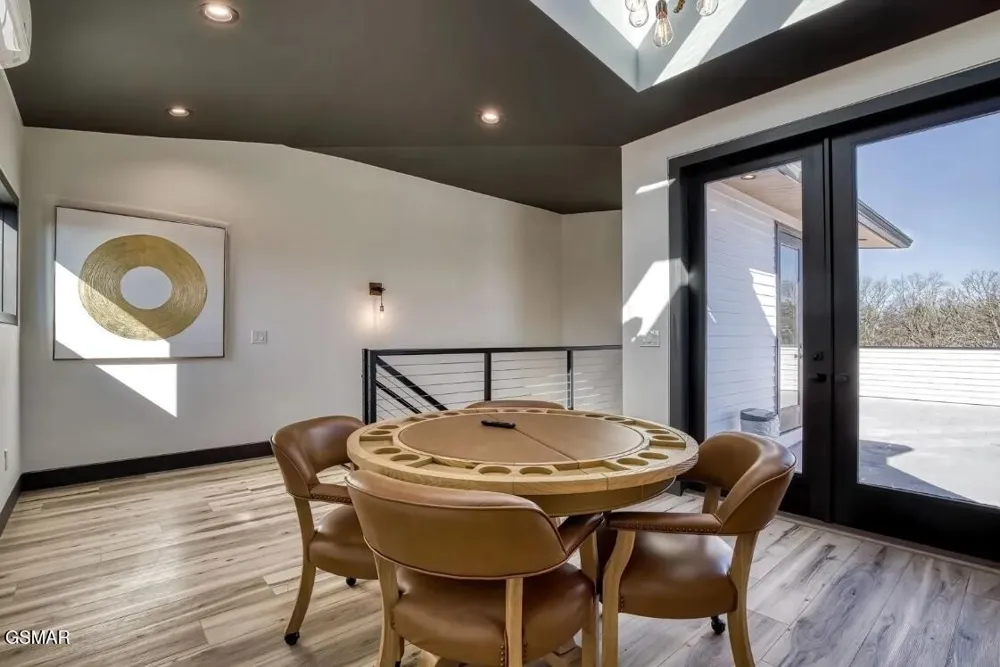 210 Granite Drive Sevierville, TN 37876