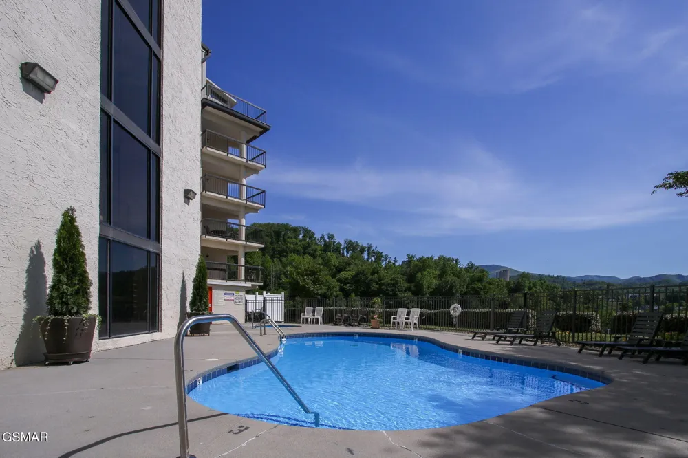 102 Baskins Creek Bypass #404 Gatlinburg, TN 37738