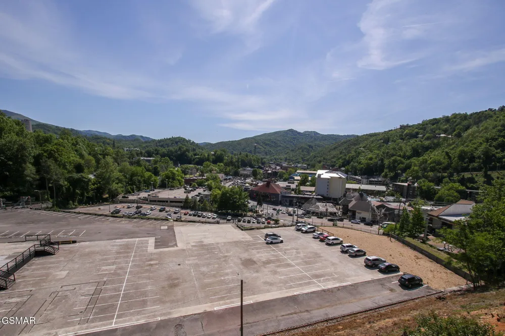 102 Baskins Creek Bypass #404 Gatlinburg, TN 37738