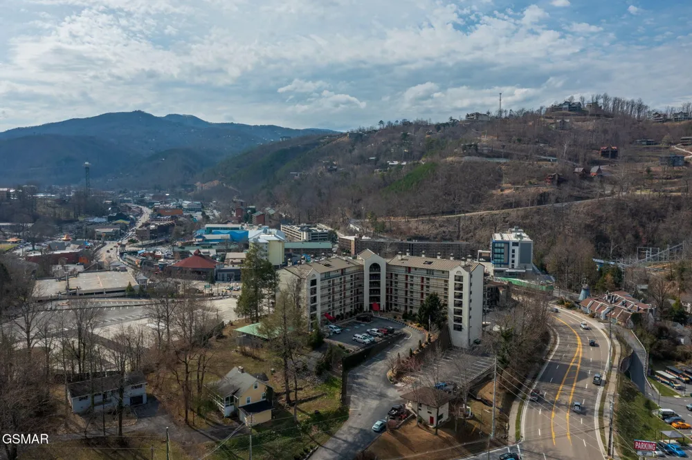 102 Baskins Creek Bypass #404 Gatlinburg, TN 37738