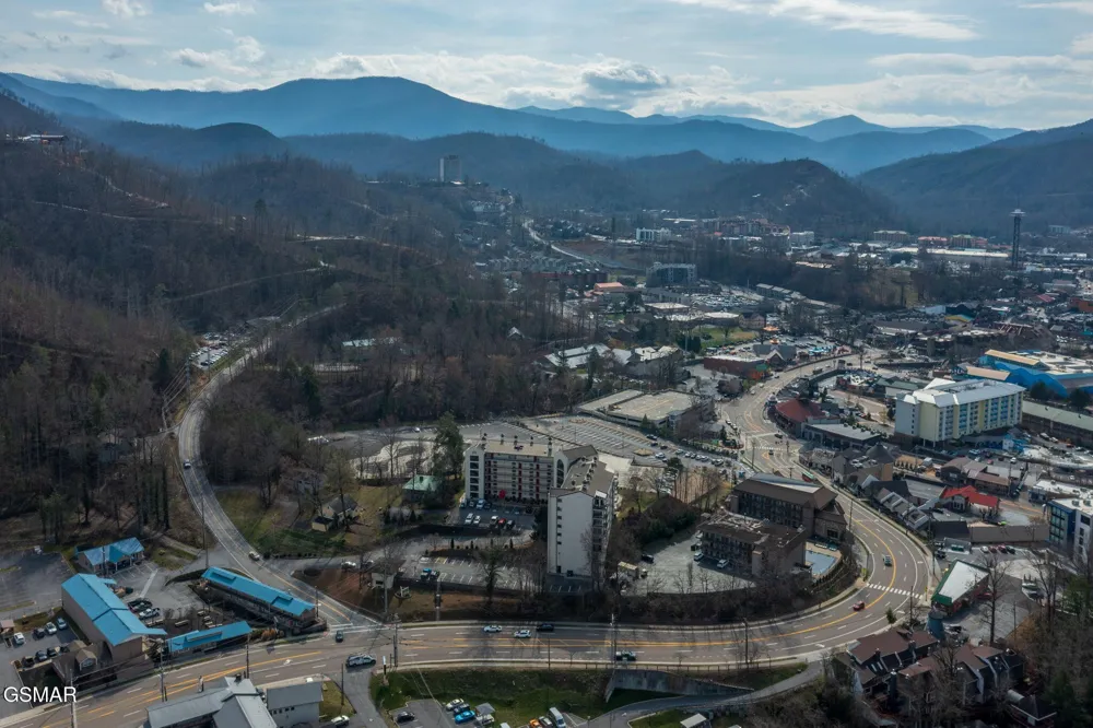102 Baskins Creek Bypass #404 Gatlinburg, TN 37738