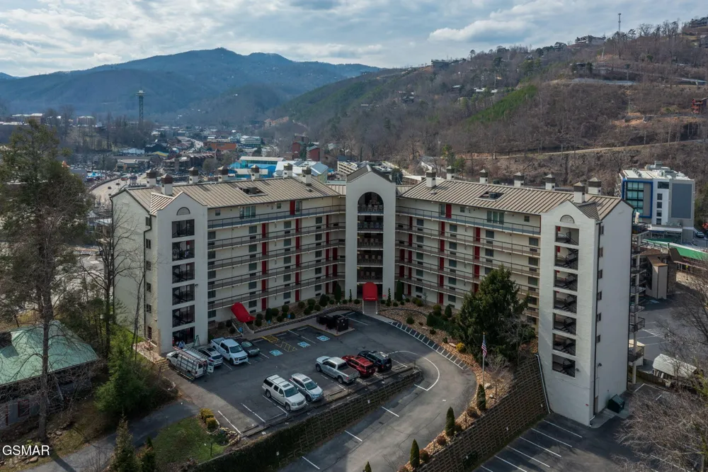 102 Baskins Creek Bypass #404 Gatlinburg, TN 37738