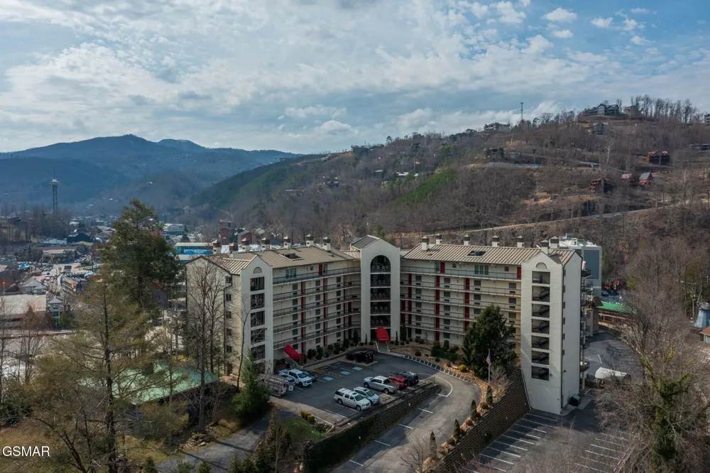 102 Baskins Creek Bypass #404 Gatlinburg, TN 37738
