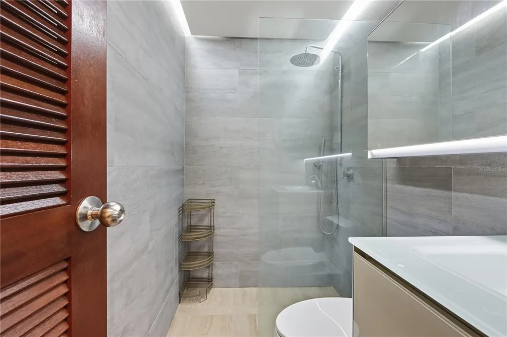 63 KINGS CT ##3A San Juan, PR 00911