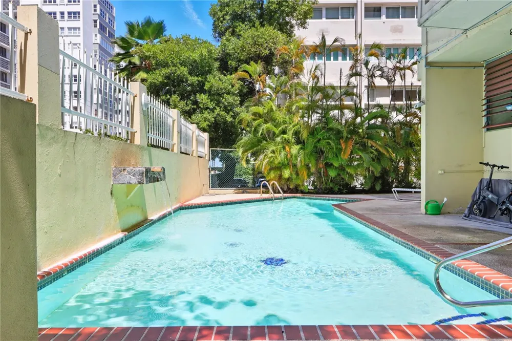 63 KINGS CT ##3A San Juan, PR 00911