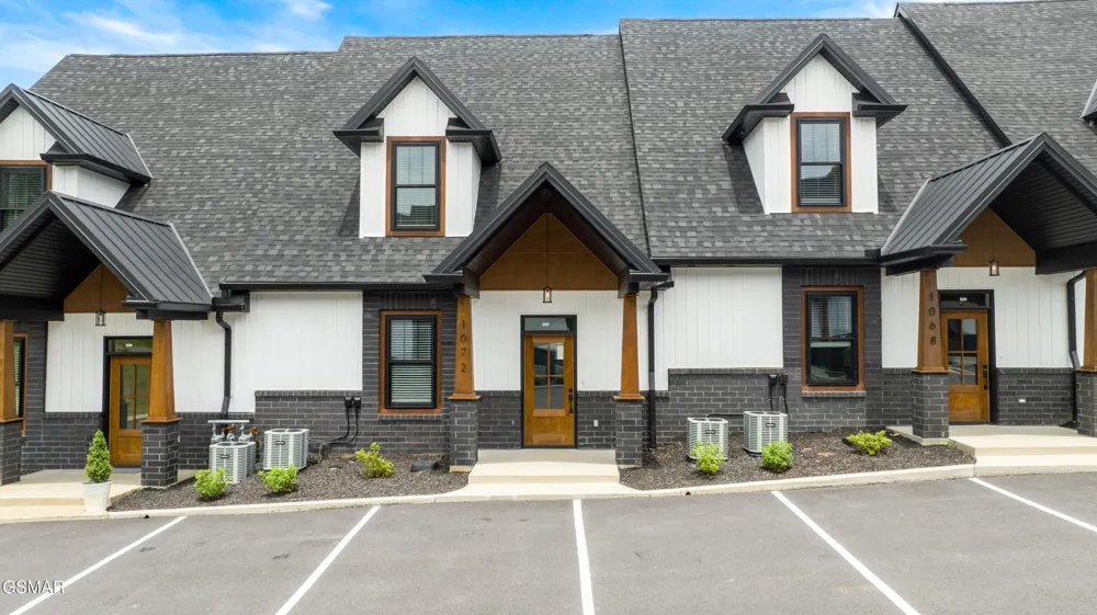 1072 Watch Hill Way Sevierville, TN 37862