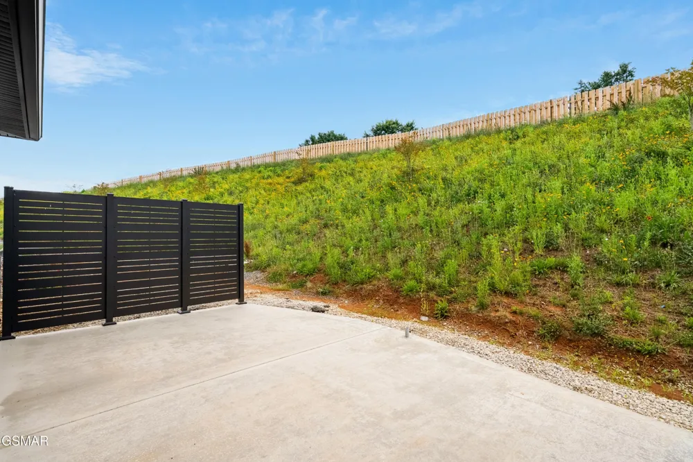 1043 Watch Hill Way Sevierville, TN 37862