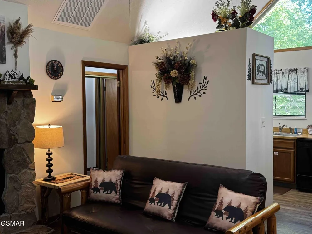 653 Oaks View Court #ADALYNNSRETREAT Pigeon Forge, TN 37863