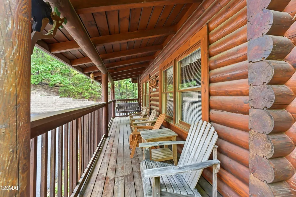 336 Big Bear Way Pigeon Forge, TN 37863