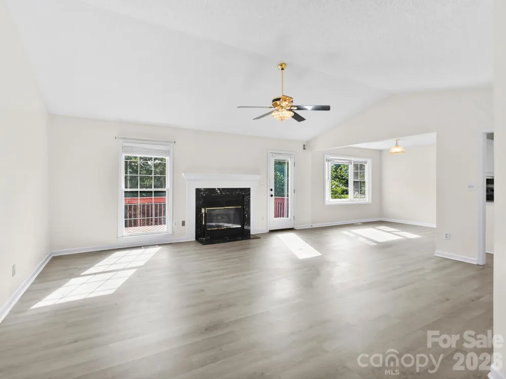 1 Strathmore Drive Arden, NC 28704