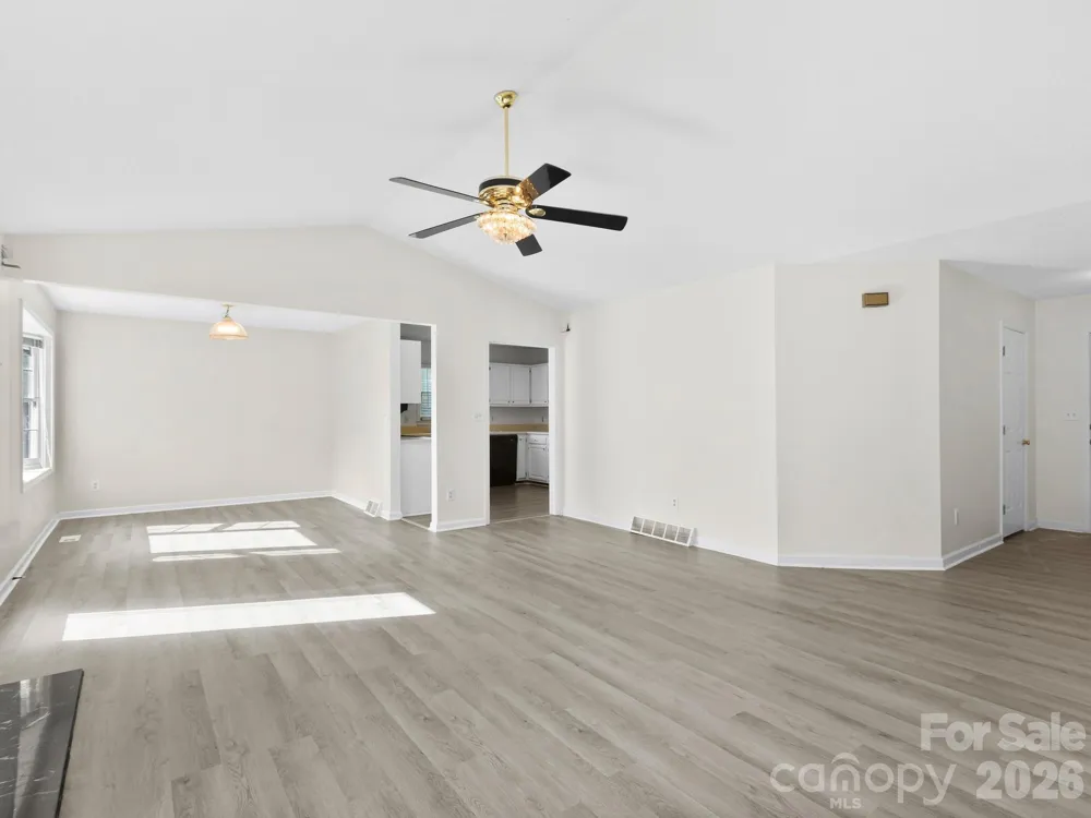 1 Strathmore Drive Arden, NC 28704