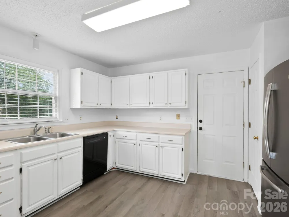 1 Strathmore Drive Arden, NC 28704