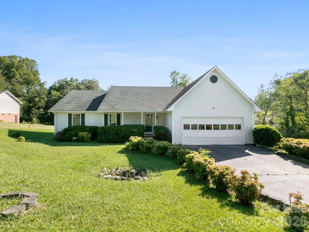 1 Strathmore Drive Arden, NC 28704