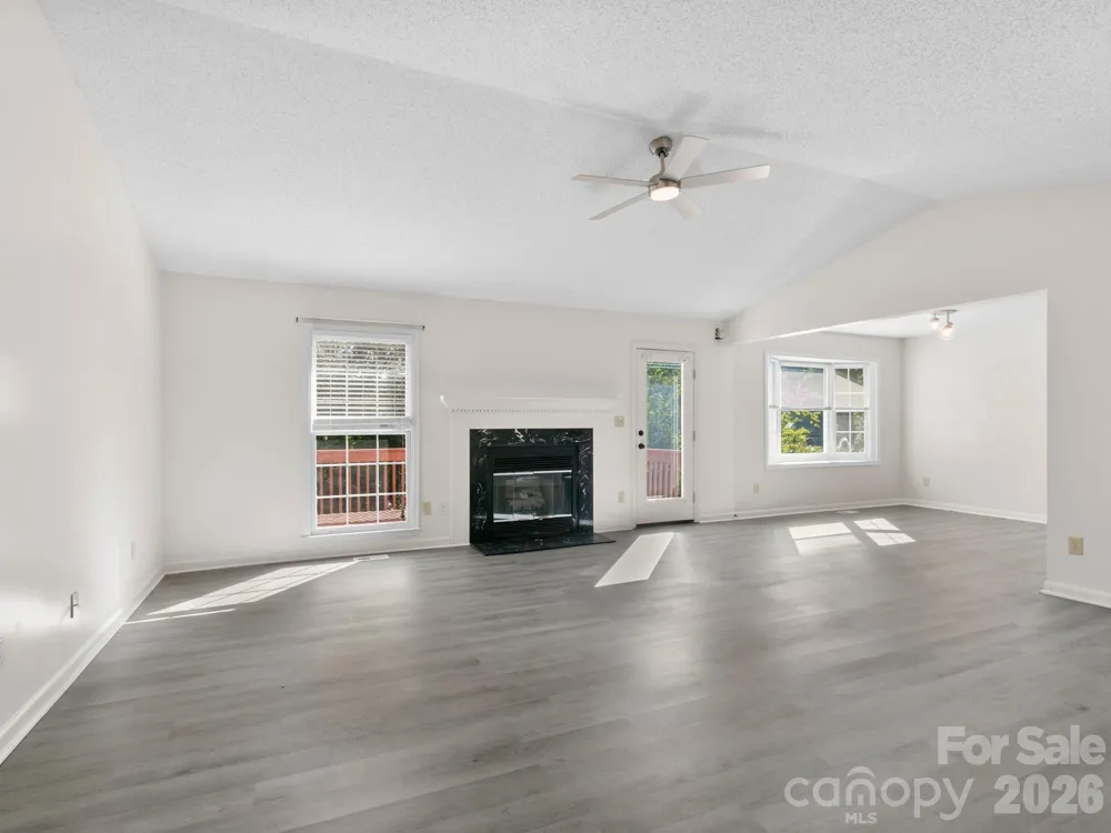 1 Strathmore Drive Arden, NC 28704
