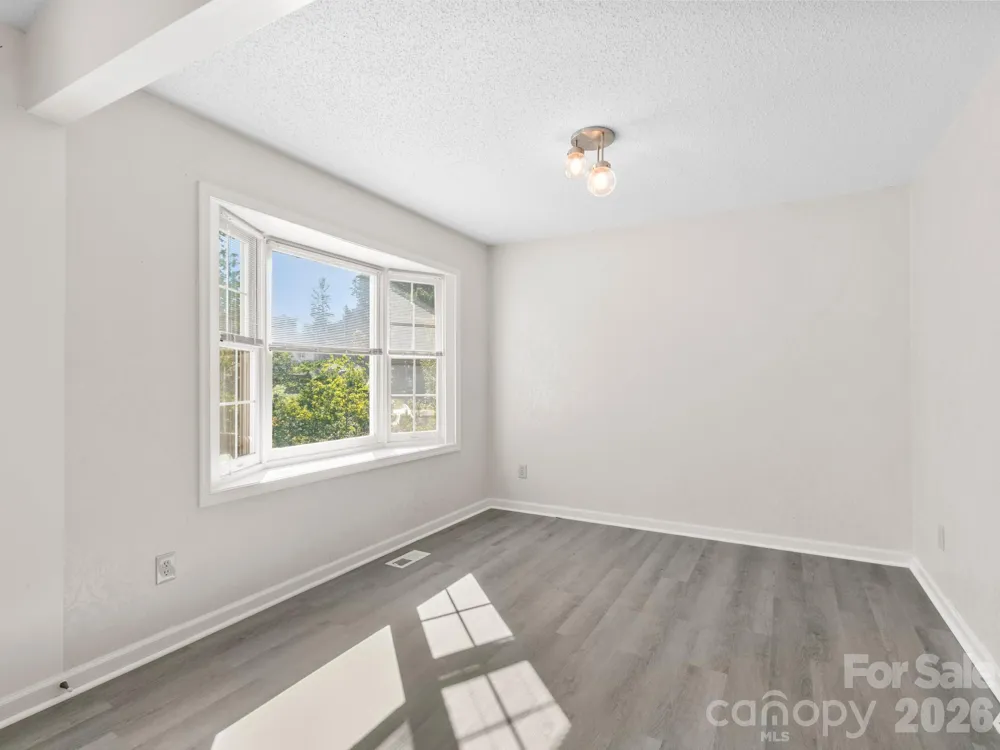 1 Strathmore Drive Arden, NC 28704