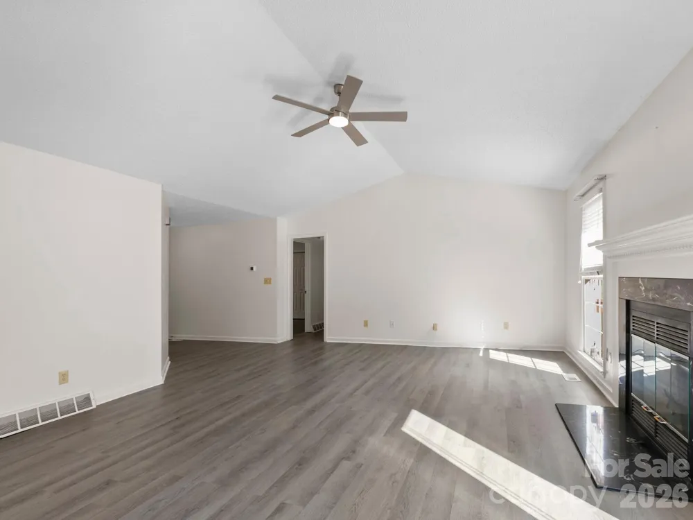1 Strathmore Drive Arden, NC 28704