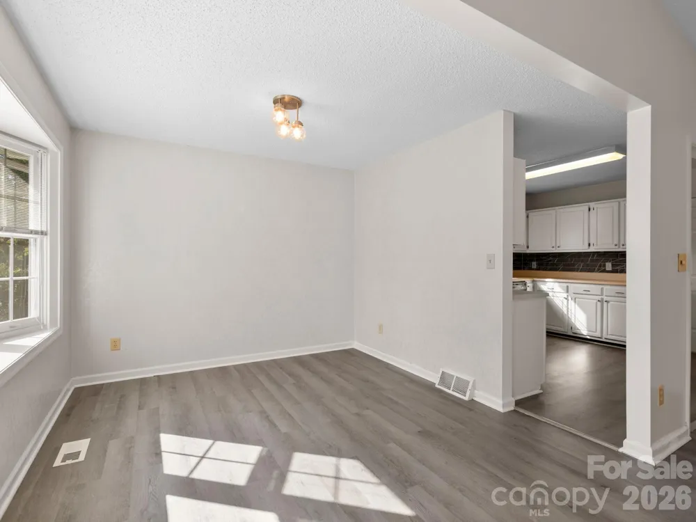 1 Strathmore Drive Arden, NC 28704