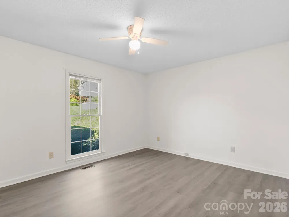 1 Strathmore Drive Arden, NC 28704