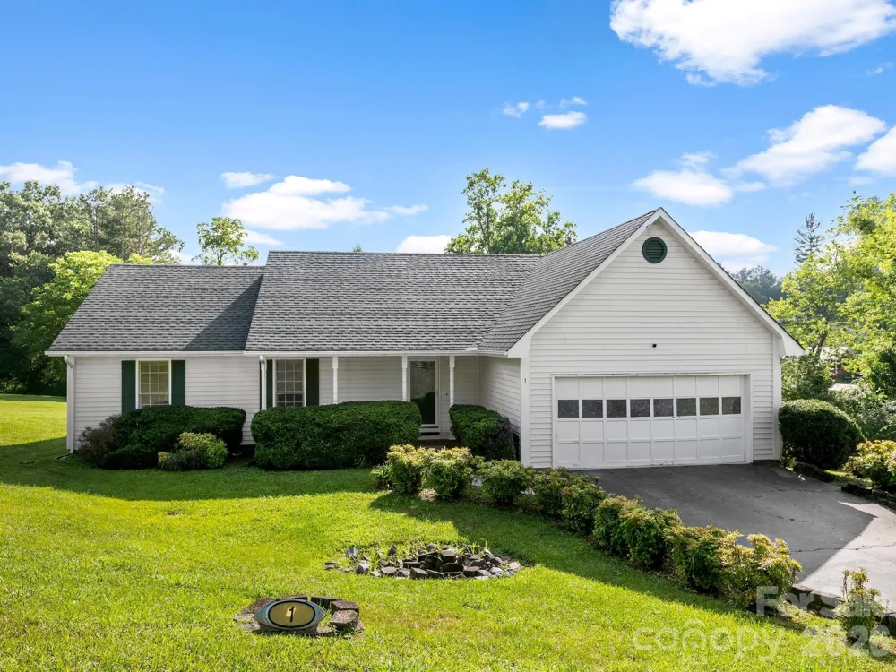 1 Strathmore Drive Arden, NC 28704