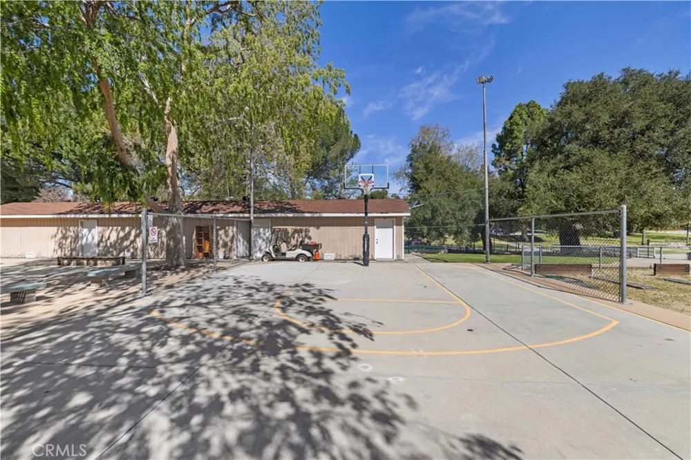 19120 Avenue Of The Oaks #A Newhall, CA 91321