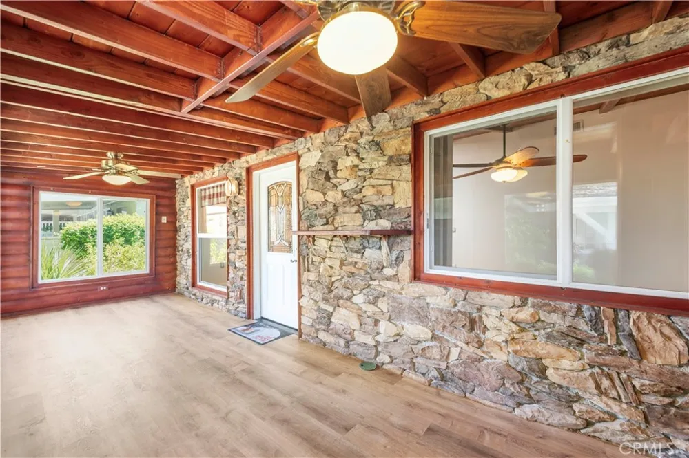 19120 Avenue Of The Oaks #A Newhall, CA 91321