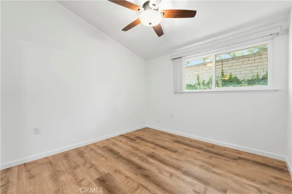 19120 Avenue Of The Oaks #A Newhall, CA 91321