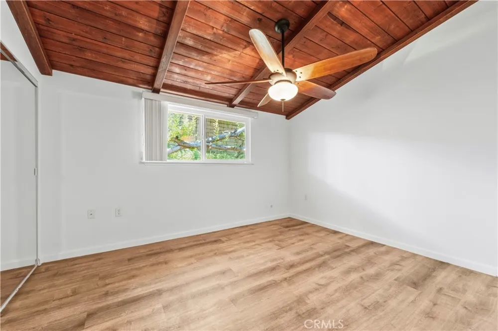19120 Avenue Of The Oaks #A Newhall, CA 91321